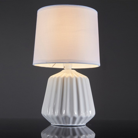 ESC_10219_T_White