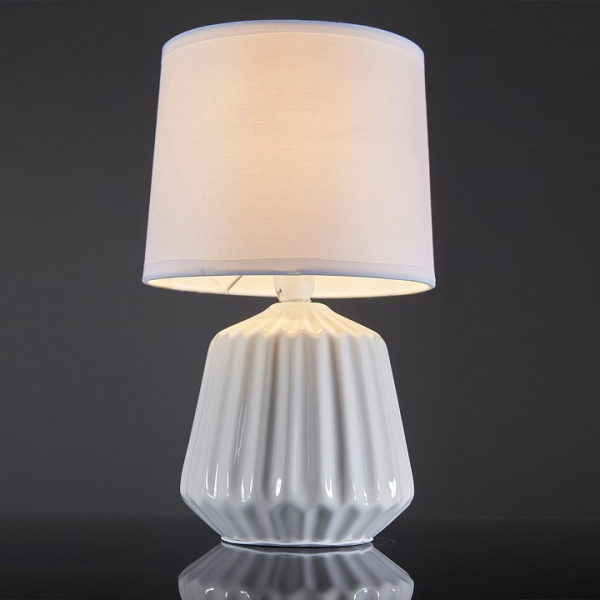ESC_10219_T_White
